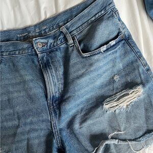 Distressed Jean shorts from Old Navy 🩵